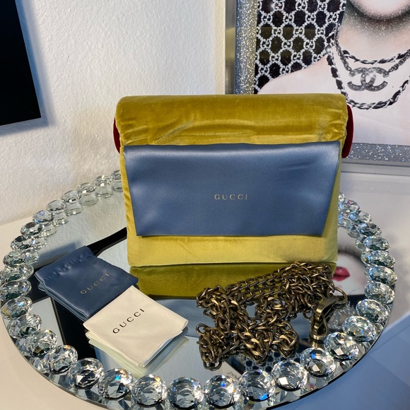 New Gucci Soft Velvet Sunglasses Pouch and Chain only - Picture 4 of 12